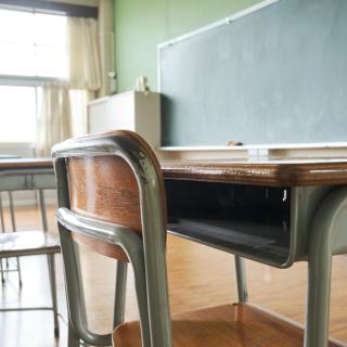 picture of empty classroom